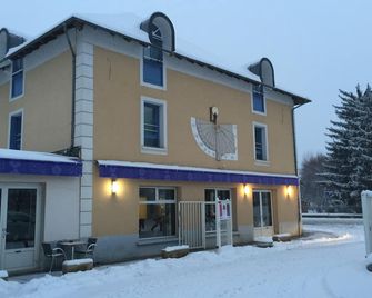 Hotel De La Gare - Eygliers - Edificio