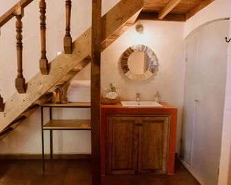 Hacienda San Nicolas de las Fuentes - Ahualulco de Mercado - Stairs