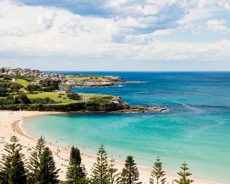 InterContinental Sydney Coogee Beach by IHG - Sydney - Building