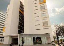 Cozy complete apartment in Bucaramanga - Bucaramanga - Edificio