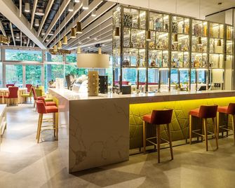 Bled Rose Hotel - בלד - בר