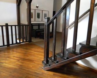 Transylvanian Inn - Bran - Escaleras