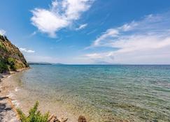 Ionian Aura Apartments - Tsilivi - Beach