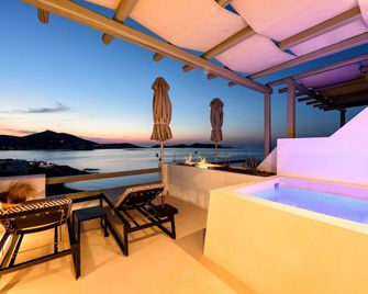 Hotel Senia - Onar Hotels Collection - Naousa - Balcón