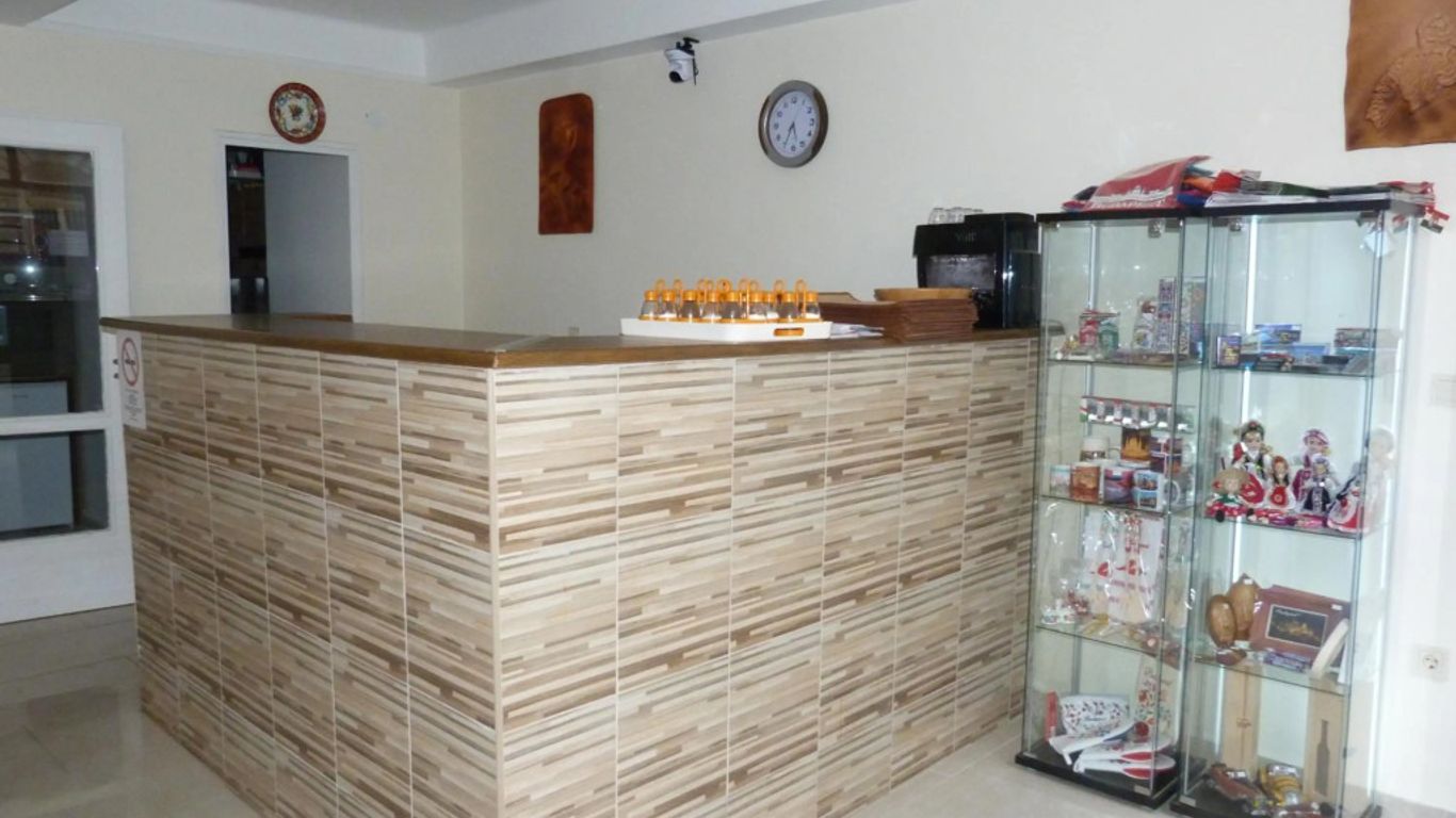 Center Hostel and Guest House