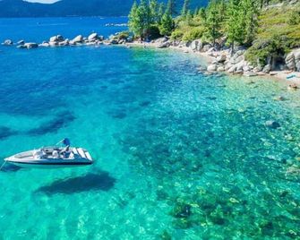 Heavenly Lakeside Retreat Close to downtown - South Lake Tahoe