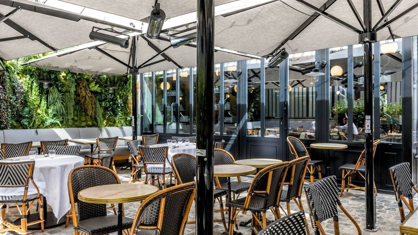 堡夫庫羅訥餐廳酒店