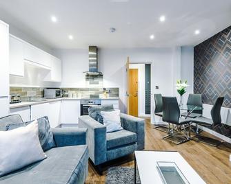 The Popworks 2 Bedroom Apartment - Mcr Dens - Mánchester - Sala de estar