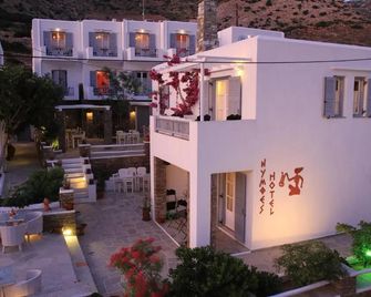 Nymfes Hotel - Kamares - Gebouw