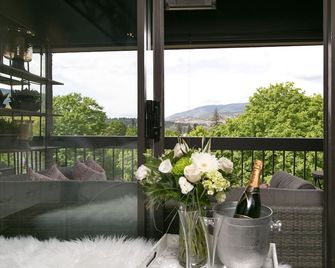Luxury Waterfront Penthouse -Downtown Kelowna! - Kelowna - Balcó