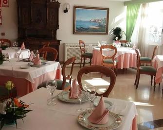 Pousada de Portomarín - Lugo - Restauracja