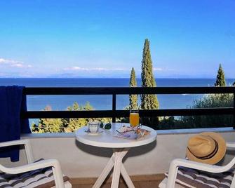 Nikoli Apartments - Benitses - Balkon