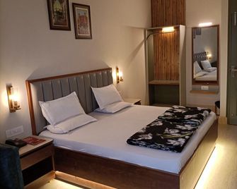 Hotel Palace - Hoshiārpur