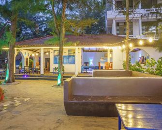 Tsunami beach hotel arugambay - Arugam