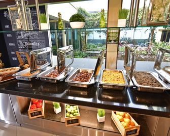 Auténtico Hotel - San José - Buffet