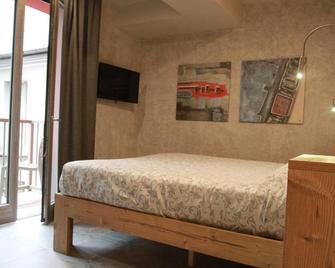 B&B Corte Rossa - Tirano - Schlafzimmer