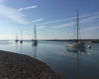 Sea Views at this Grade II Listed Cottage with Baby Grand Piano (Pet Friendly) - Birch - Bedroom
