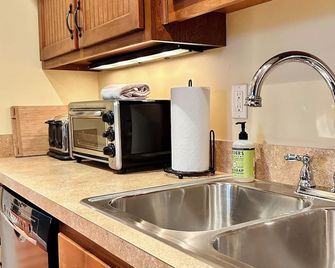 Grand Lux Inn - Tullahoma - Kuchyň