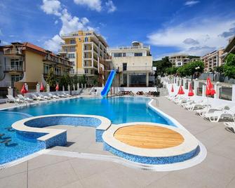 Hotel Corona - All Inclusive - Sveti Vlas - Piscina