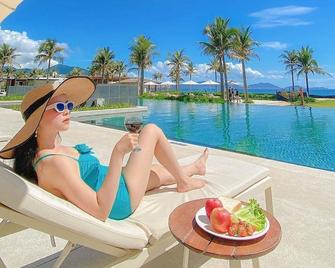 Luxurious 2-bedroom Villa w/private pool & 5 mins from beach! - Ấp Vạn Tự Tây - Pool
