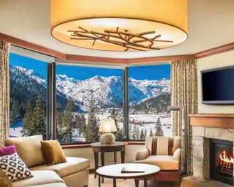 Everline Resort & Spa @Palisades- Valley View - Olympic Valley - Soggiorno