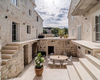 Villa Kaleta Brac - Sutivan - Innenhof