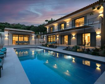 Althoff Hotel Villa Belrose - Gassin - Pool