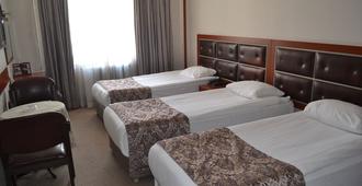 Baykara Hotel - Konya - Kamar Tidur