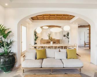 Hotel Rural Sant Patrici - Ferreries - Huiskamer