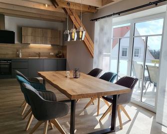 Apartment 1 with balcony and whirlpool tub - Feuchtwangen