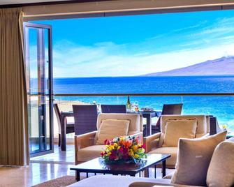 3-Bedroom Villas at Honua Kai Konea by KBM - Kaanapali - Balcón