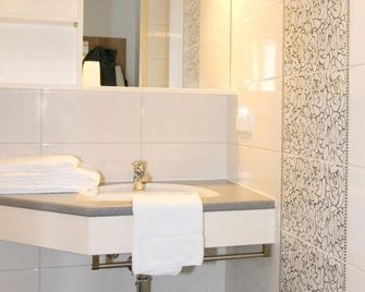 Hotel Bauer Rauchenwarth - Schwechat