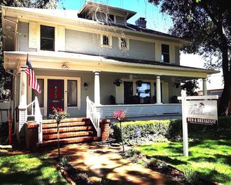 Bordeaux Inn Lodi - Lodi - Building