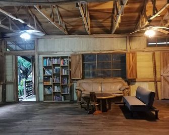 Nice Teca country house for a larger group with WiFi in Cañafistula - Cañafístula