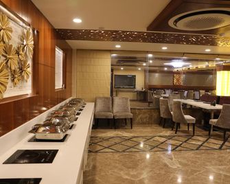 هوتل تريديف - فاراناسي - مطعم