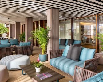 Ocean Drive Talamanca - איביזה - טרקלין