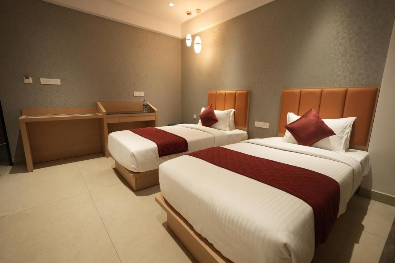 Hotel Cachet thumbnail 2