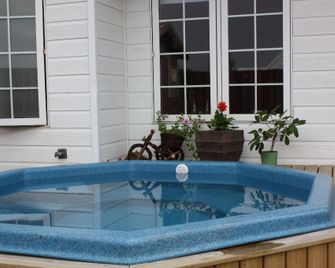 Nupan Deluxe - Keflavík - Pool