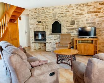 Gîte du bois de la Minette - Masseret - Sala de estar