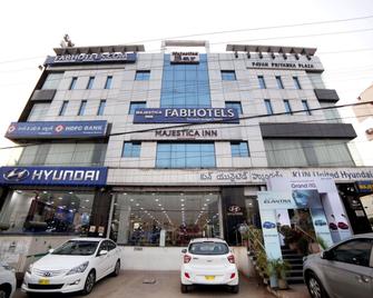 Fabhotel Majestica Inn Hitech City - Hyderabad - Edificio