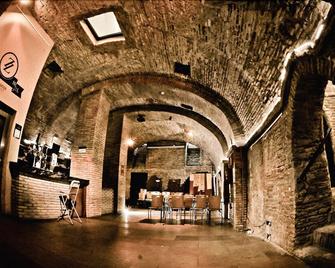 Be Zaragoza Hostel - Zaragoza - Lobby