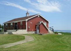 Oceanfront Elegant Home with Games Room On Picturesque Big Tancook Island - Lunenburg - Building