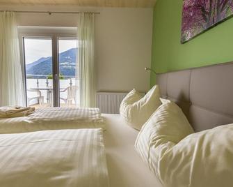 Gästehaus Krappinger/Pizzeria Mamma Mia - Ossiach - Спальня