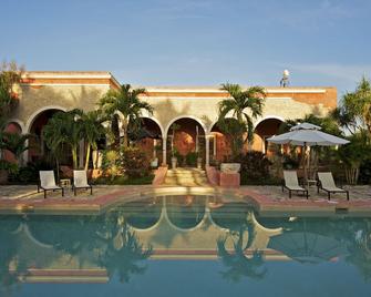 Hacienda Sacnicte - Izamal - Pool