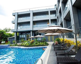 Vienna Hotel - Coron
