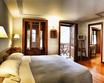Albergo Montagna Di Luce - Alagna Valsesia - Schlafzimmer