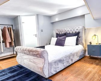 Huku Kwetu Nottingham - Crusader Mezzanine - Nottingham - Bedroom