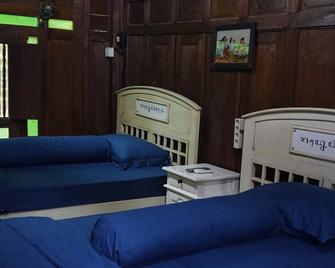 Traditional View Resort in Yogyakarta - Ngemplak - Bedroom