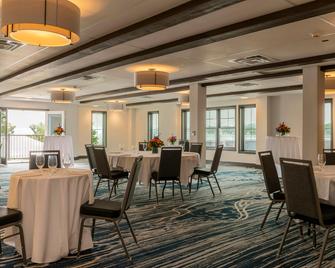 Hotel Canandaigua, Tapestry Collection by Hilton - Canandaigua - Restaurant