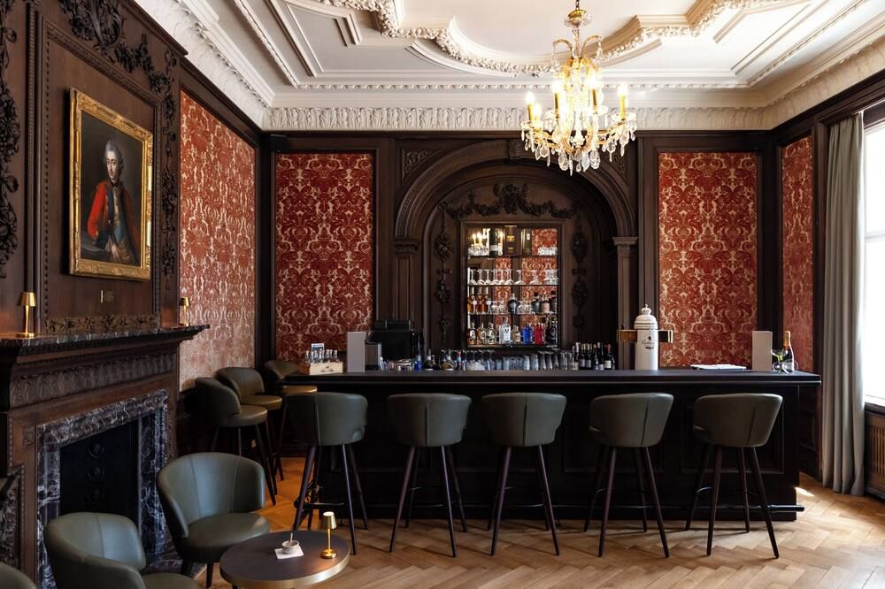 Schlosshotel Neustrelitz - Neustrelitz - Бар